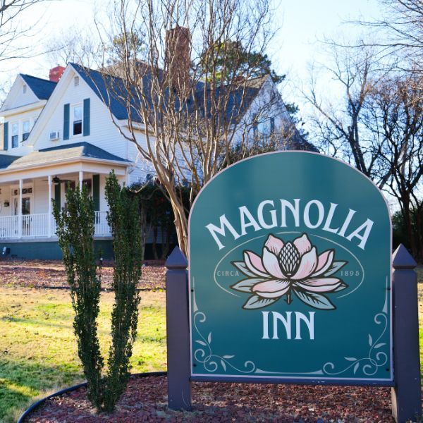The Magnolia Inn News Flash